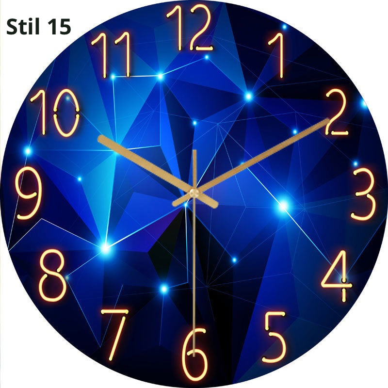 Leuchtende Wanduhr mit Marmor-Effekt