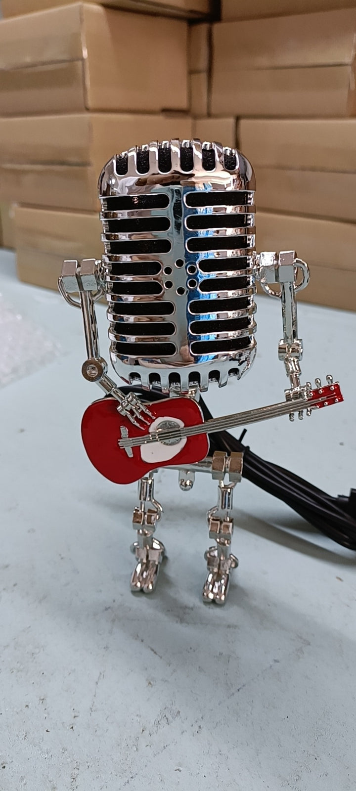 Rockstar Roboter Dekofigur aus Metall
