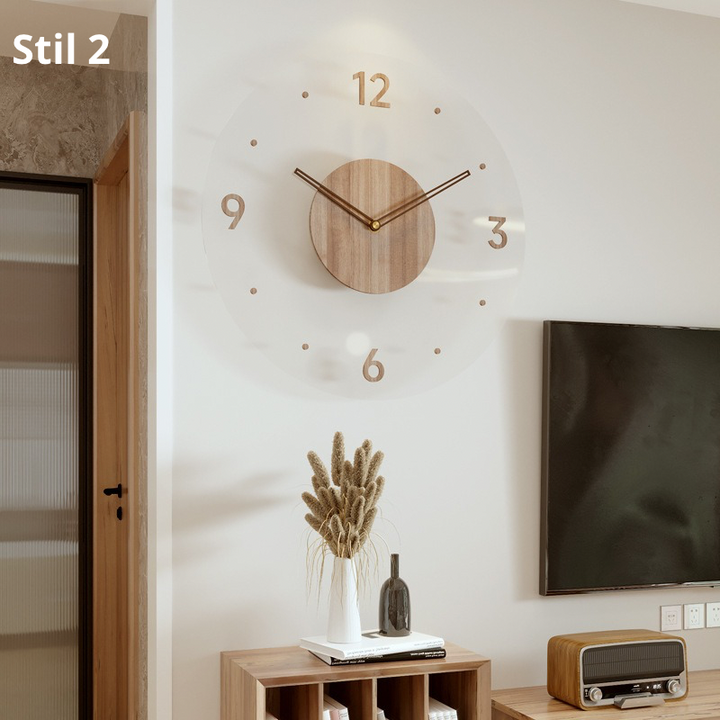 Dekorative Wanduhr mit Holzrahmen