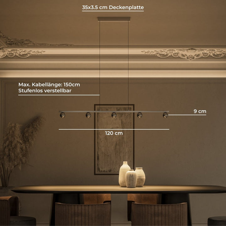 Stilvolle LED Deckenleuchte mit eleganten Lichtkegeln