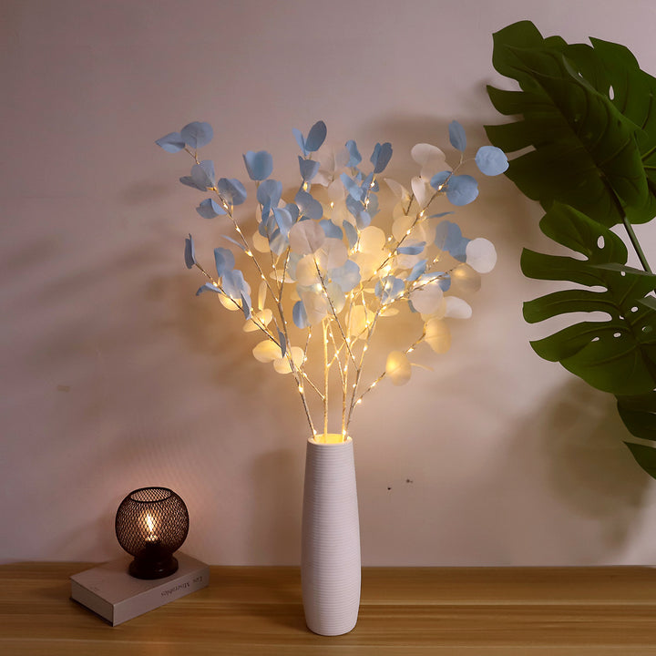 Dekorativer LED-Zweig mit Blättern