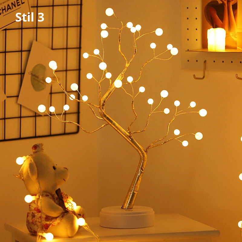 Leuchtbaum mit LED-Lichtern