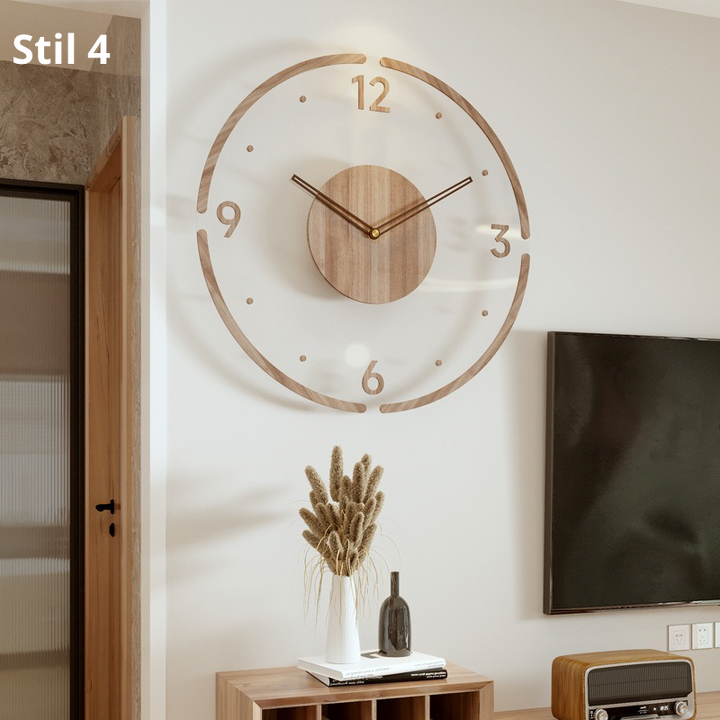 Dekorative Wanduhr mit Holzrahmen