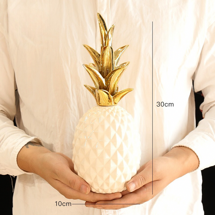 Keramik-Ananas Skulptur