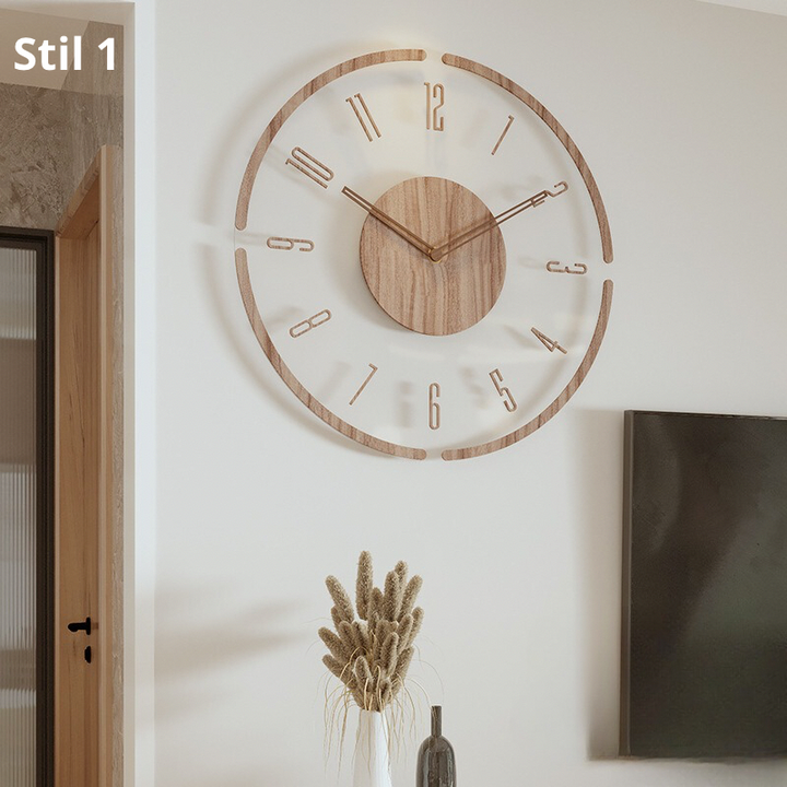 Dekorative Wanduhr mit Holzrahmen
