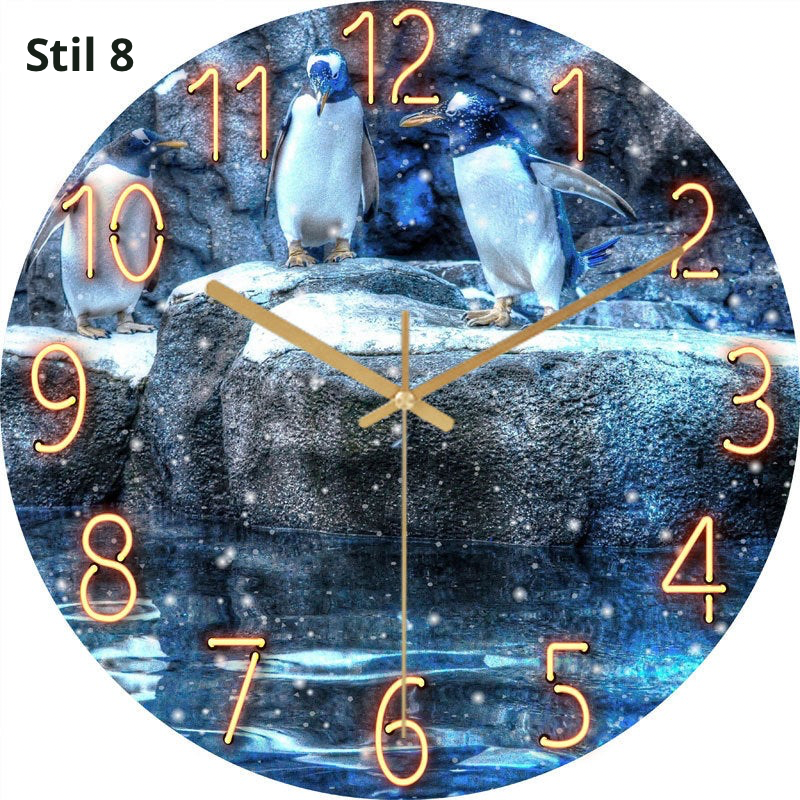 Leuchtende Wanduhr mit Marmor-Effekt