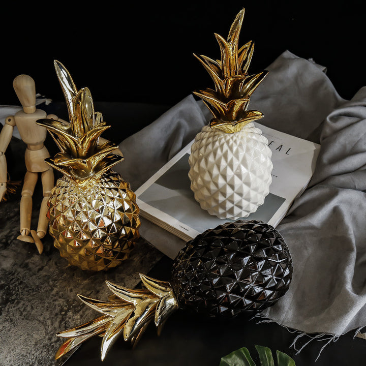 Keramik-Ananas Skulptur