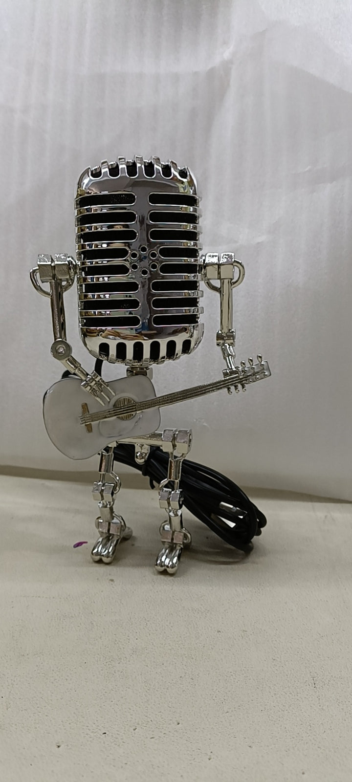 Rockstar Roboter Dekofigur aus Metall