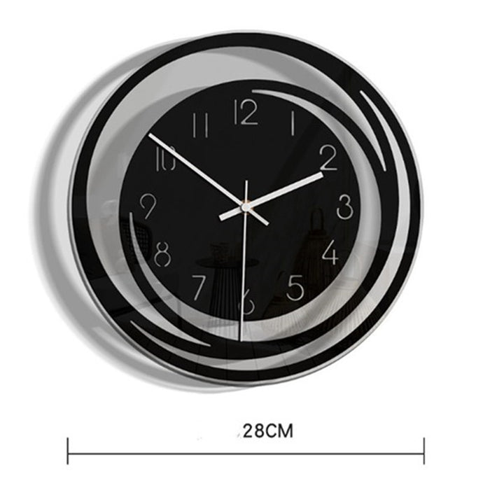 Kreative Wanduhr mit abstraktem Kreismuster