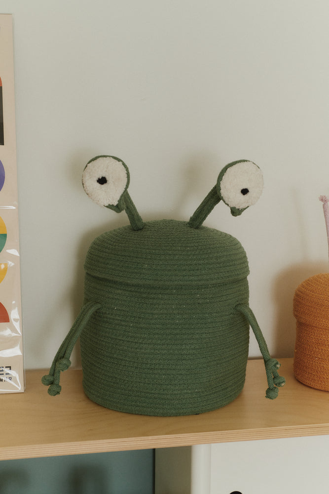Plüsch Alien Spielzeug aus recyceltem Material – Lustige Deko