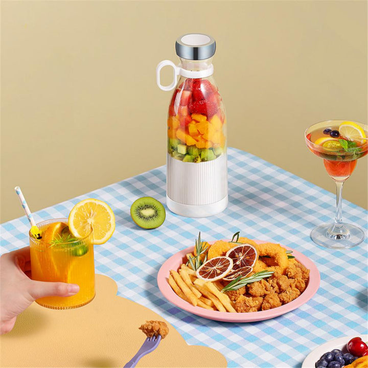 Mobiler Entsafter-Mixer für frische Säfte zu jeder Zeit