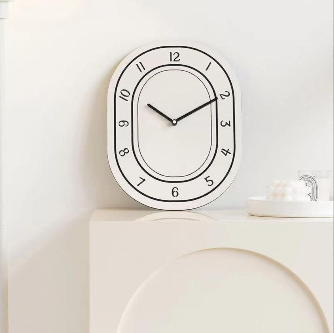 Elegante Wanduhr für zeitloses Design