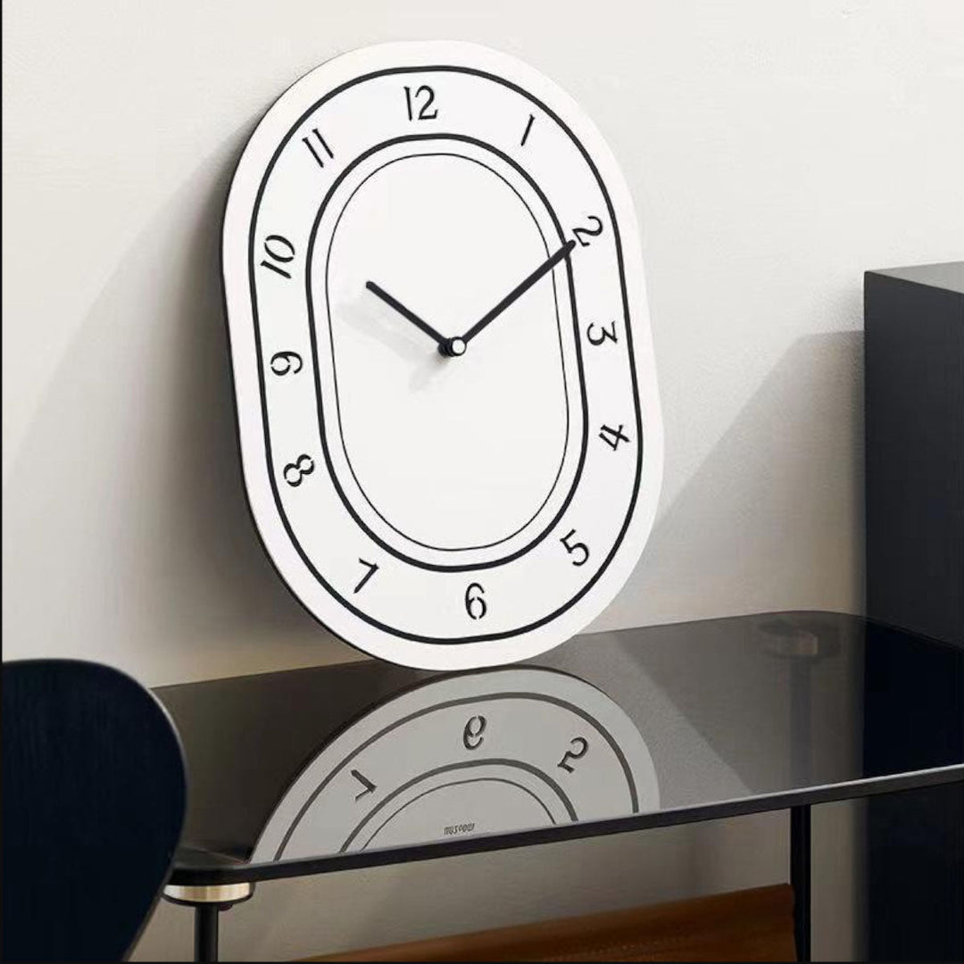 Elegante Wanduhr für zeitloses Design