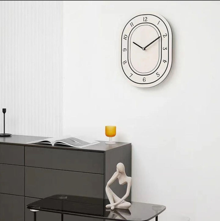 Elegante Wanduhr für zeitloses Design