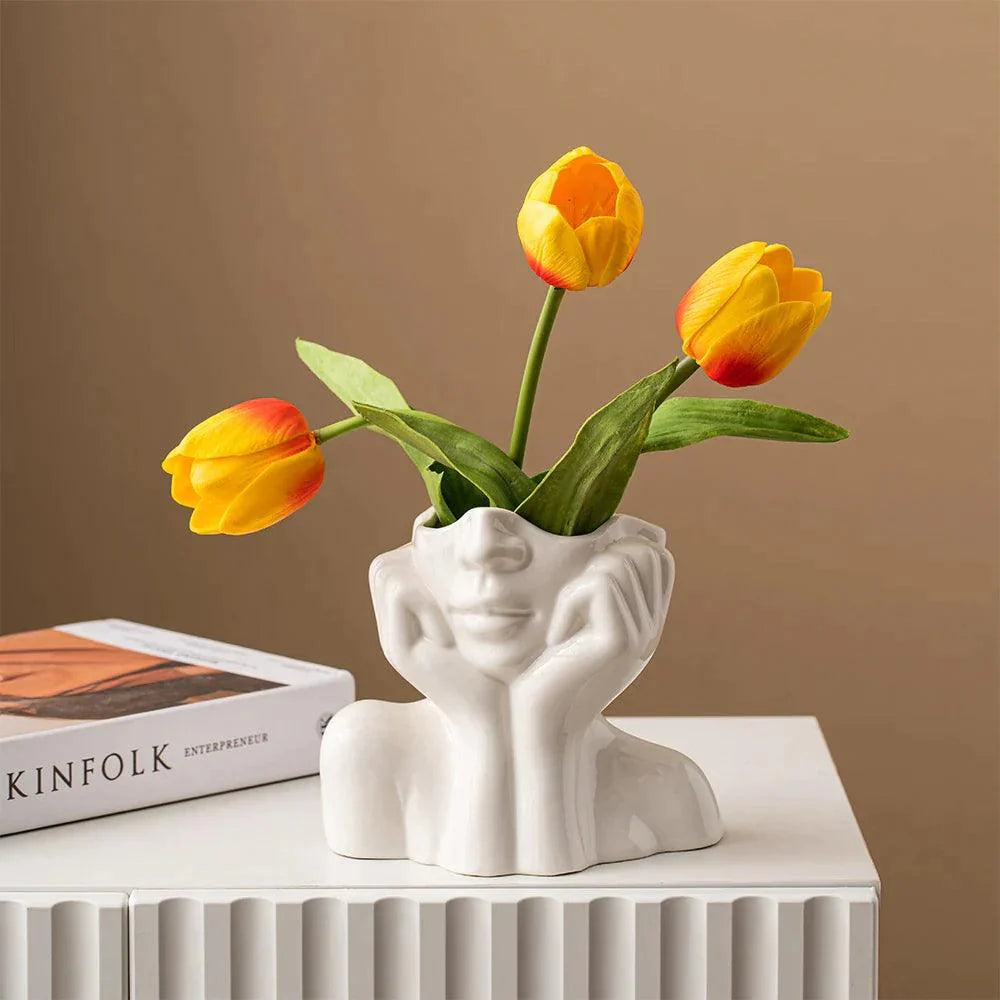 Elegante Kunstkeramik-Vasen