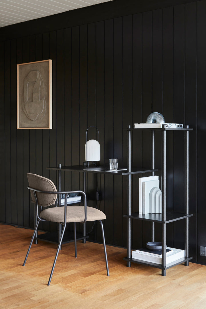 Moderne Tischlampe aus Opalglas mit dimmbarem Licht
