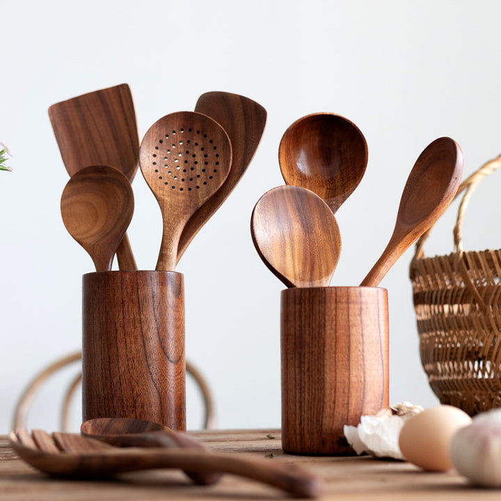 Rustikales Küchenutensilien-Set aus Holz