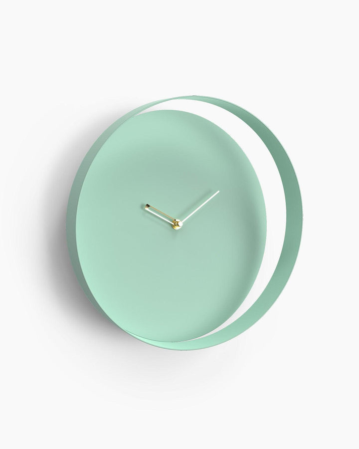 Schwebende Wanduhr mit Zifferblatt – individuell anpassbar – Orbinox